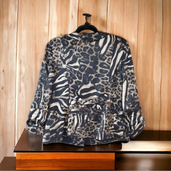 Peck & Peck Tiger Print Jacket - Picture 2 of 5